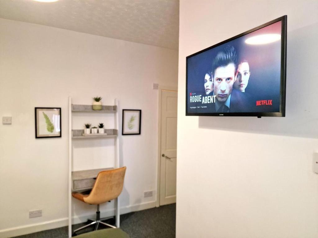 St Johns House 3 Ensuite Rooms Available Бърнли Екстериор снимка